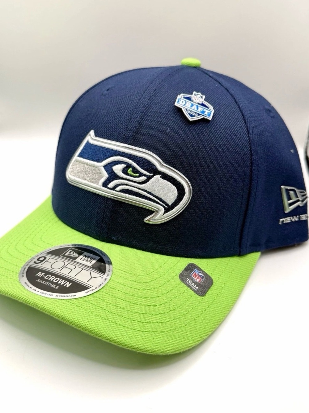 Seattle Seahawks 2026 New Era Draft SnapBack Hat With Pin - Adult
